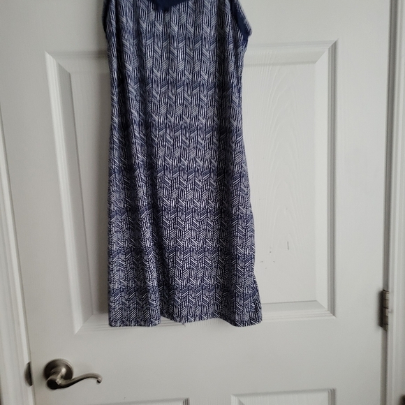 Marilyn Monroe Night Gown - Picture 2 of 12